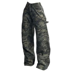 Brand New 90's Camouflage Cargo Jeans from Boogzel